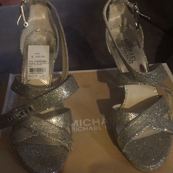 Michael Kira silver high hill shoes size 7 - Picture 2 of 3